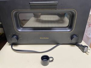 バルミューダのスチームトースターです。黒 付属品:5cc計量カップ