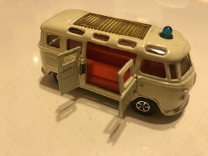 ビンテージミニカー ROAD-MASTER SUPER CARS VOLKSWAGEN 1/59 英国製 transport 救急車