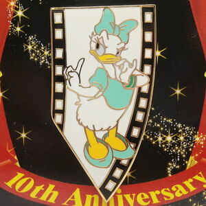  Disney daisy DS10 anniversary pin Japan Disney store 10 anniversary 2002 year new goods 