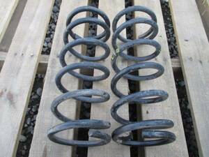 ** 1988y Lincoln Town Car Rr coil spring used parts *