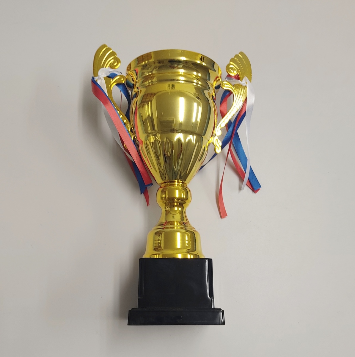 22新発 Bontrec サッカー W杯 Fifa ワールドカップ 優勝カップ トロフィー レプリカ 原寸大 優勝景品 高さ36cm 重量1 5kg Supplystudies Com