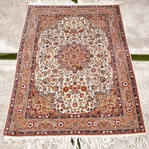 ペルシャ手織絨毯 1980年代 イスファハン シャーアッバスエスリム コルクウール ドザールサイズ 草木染め 幅154cm奥行き204cm IJS