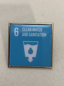 SDGsピンバッジ　1個(1540円税込・送料無料）6. 安全な水とトイレを世界中に（Clean water and sanitation）国連ブックショップ購入 UN56