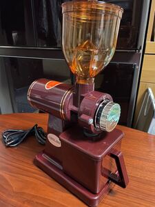 新品未使用電動コーヒーミル 赤 即日発送