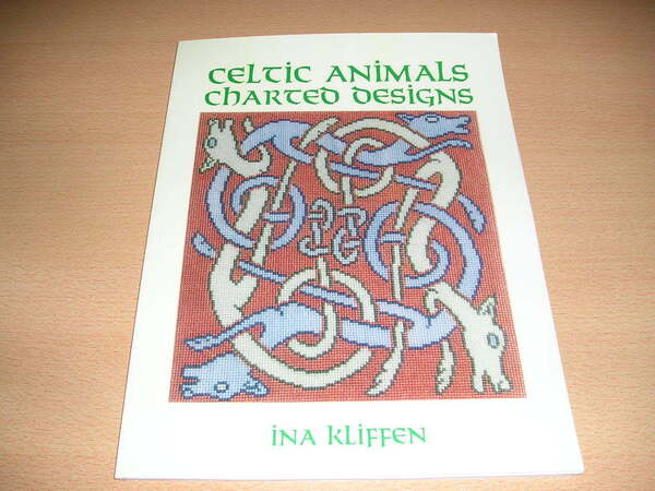 洋書・クロスステッチ・Celtic Animals Charted Designs・伝統的なケルトデザインのチャート集です