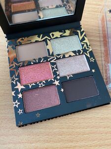 MAC クリスマスコフレ アイシャドウパレット