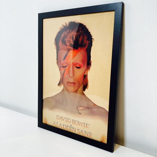 【額付きポスター】デビットボウイ david bowieアラジンセイン(新品)