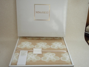 11c1019N NINA RICCI ニナリッチ ニューマイヤークォーター毛布 ひざ掛け アクリル100% 70×100cm 日本製