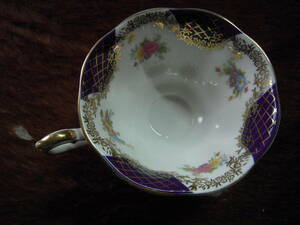  Royal Albert ( Britain made ) tea cup 