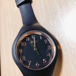 断捨離セール　腕時計 電池交換必要 ice watch アイスウォッチ　レディース腕時計　ブラック　ピンクゴールド　