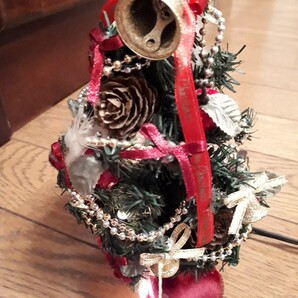 ミニクリスマスツリー イルミネーション付 ホットトイズ プレデター ONE PIECE