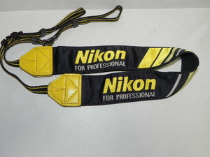 Nikon PROFESSIONAL ストラップ (黒+黄色)