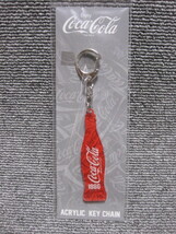 【コカ・コーラ ストア限定品 Coca-Cola グッズ】3個セット ボトルデザイン アクリル キーホルダー 激レア/多数出品中！同梱発送歓迎！_画像3