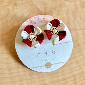 お花のイヤリング・ピアス(ぴったりタイプ)