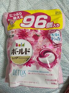 送料無料 ボールド ジェルボール プレミアムブロッサムの香り 96個入り