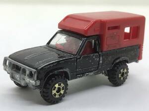 けA3★トミカ 日本製 ミニカー トヨタ ハイラックス 4WD キャンピングカー OUTDOOR 黒/赤 No.61