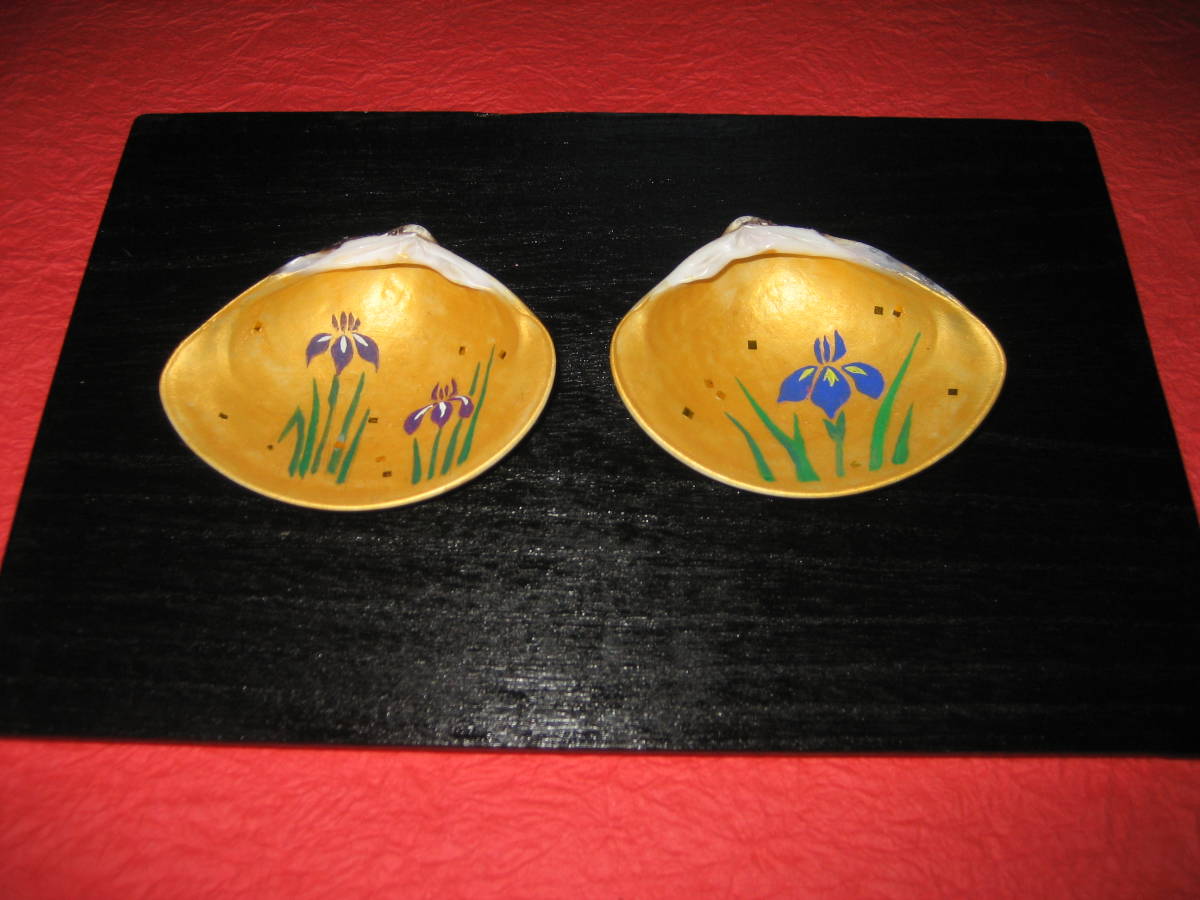 Coquille de palourde assortie, peint à la main ((motif iris)) Fond doré, support en paulownia laqué noir, environ. 6 x 7 cm (( Festival des garçons )), saison, Événements annuels, La journée des enfants, Poupées de mai