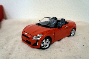 京商 ダイハツ コペン ローブ 1/18 ミニカー オレンジ 組み立てキット