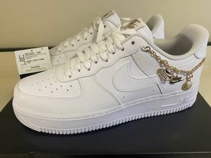 NIKE WMNS AIR FORCE 1 07 LX WHITE PENDANT 27.5センチ 新品 DD1525-100