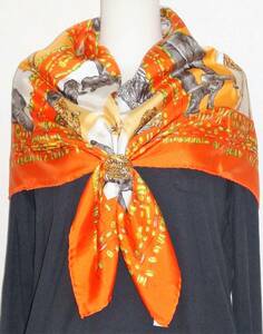 （レディース・スカーフ）AIGNER Munich シルクスカーフ ITALY製 絹100％ オレンジ色アニマル柄 自宅保管品 