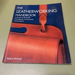 ◎革手芸の英語本　Leatherworking Handbook: A Practical Illustrated Sourcebook of Techniques and Projects