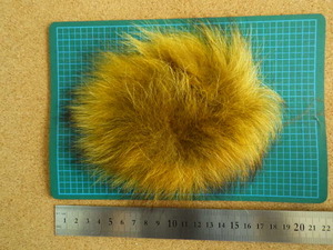 redfd004 FOX (red fox) tail　フォックステール　オリーブ　olive Mパック