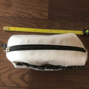 メイクポーチ 新品三陽商会のTRANSWORK(ニューヨーク)というブランドです。