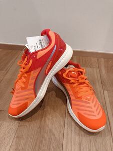 〈新品未使用〉プーマ イグナイト v2 ウィメンズ ランニングシューズ 25.0cm