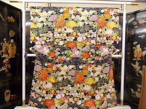  kimono now former times 2985 fine pattern . kimono gorgeous .. pattern silk ... ground navy blue color metal . use length 156cm