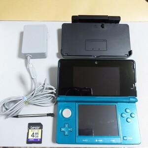 値下げ ニンテンドー3DS アクアブルー+純正ACアダプタ+タッチペン+3DS専用充電台+4GB SDHCカード