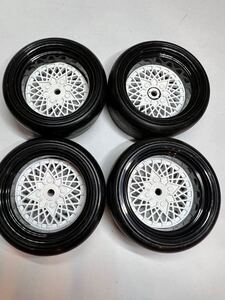 1/10ラジコン用 メッシュホイール (ドリフトタイヤ付き)