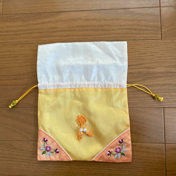 黄色刺繍　巾着袋　最終価格