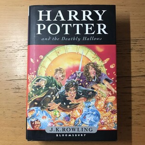 HARRY POTTER and the Deathly Hallows 洋書