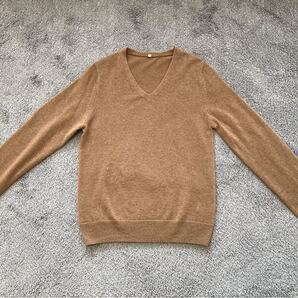 【無印良品】未使用 まんまのキャメルVネックセーター 婦人M・キャメル