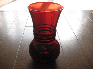 * beautiful goods Fire King base vase Royal ruby ruby red red 