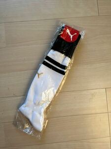 SALE★P PUMA サッカーソックス　25-27cm 白黒金