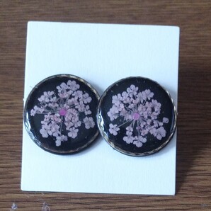 在庫整理セール 手作り 押し花 ドライフラワー レースフラワー ピアス ピンク スワロフスキー 丸枠 レジン サークル ゴールド