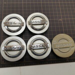送料無料 NISSAN 日産 センターキャップ 4個+1個まとめセット 40342 AU510 ホイール 純正 外直径53.7ｍｍ ツメ外径50ｍｍ#8883