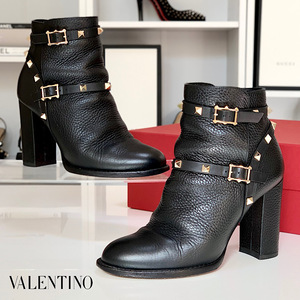 3395 Valentino lock studs leather short boots black 