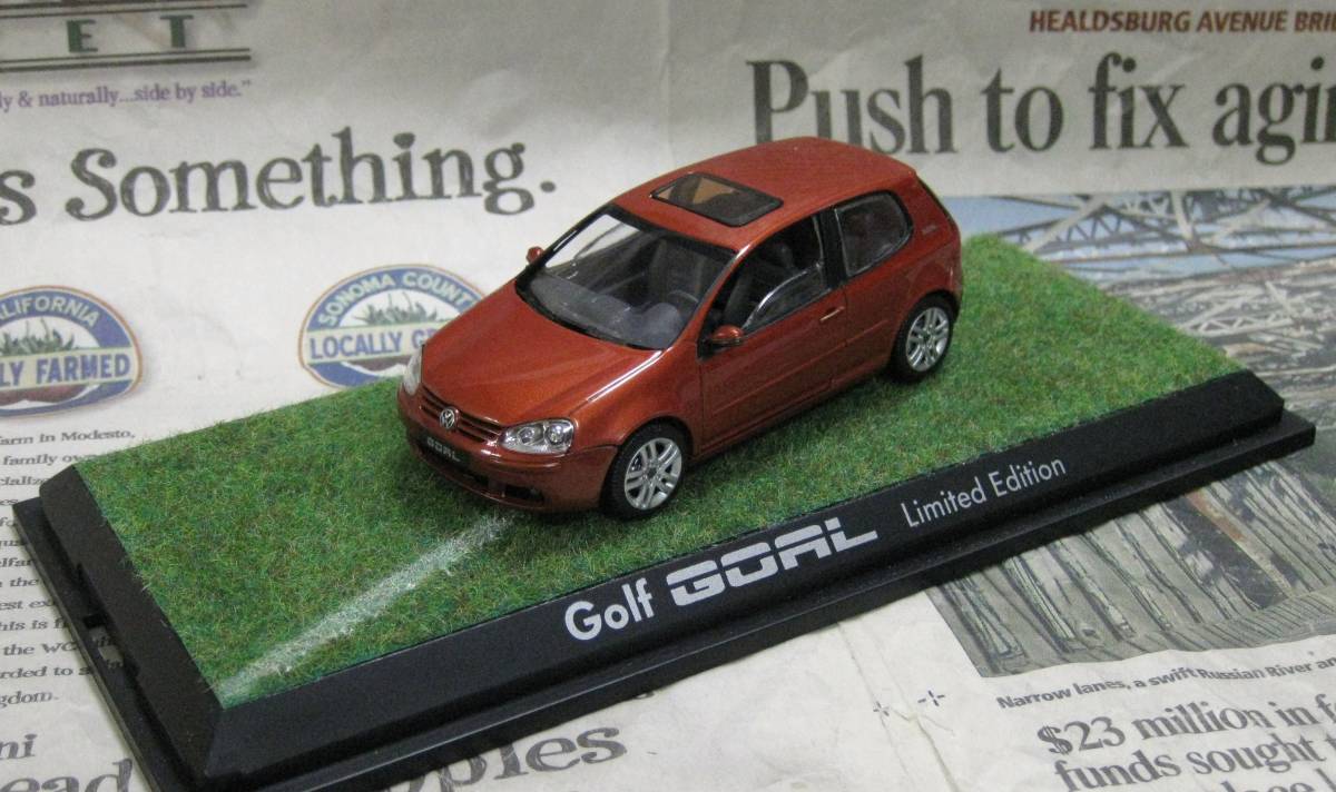 ☆レア絶版*ディーラー限定*Schuco*1/43*Volkswagen Golf V GOAL 4