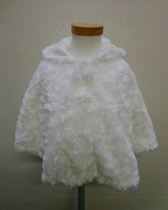 *[ reuse corner shop stock sale ]* beautiful goods * west pine shop cape free mantle poncho . volume fur white group (80)*