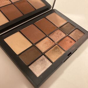 NARS スキンディープ アイパレット アイシャドウ
