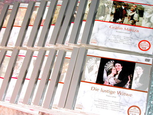 o Pele taDVD-BOX complete set of works Uni teru*o Pele ta series BOX/300set limitation!! Japanese explanation & booklet attaching record!!/ Germany Uni teru/ super name record!! super-rare ultimate beautiful 