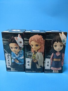 【新品・未開封品】鬼滅の刃ワールドコレクタブルフィギュアvol.1○竈門炭治郎○錆兎○真菰 3種類