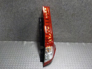 【送料込】 R3年 ルーミー 5BA-M900A 右テールランプ ＬＥＤ KOITO 220-69044 [ZNo:03005608] 69604