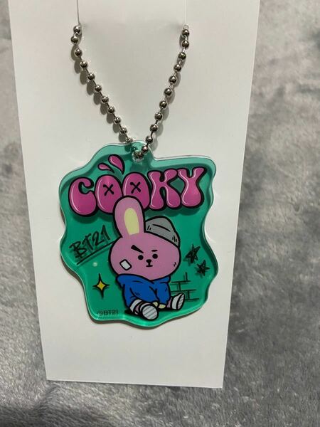 BT21 ファミリーマート　アクリルキーホルダー　COOKY アクリルキーホルダー BTS