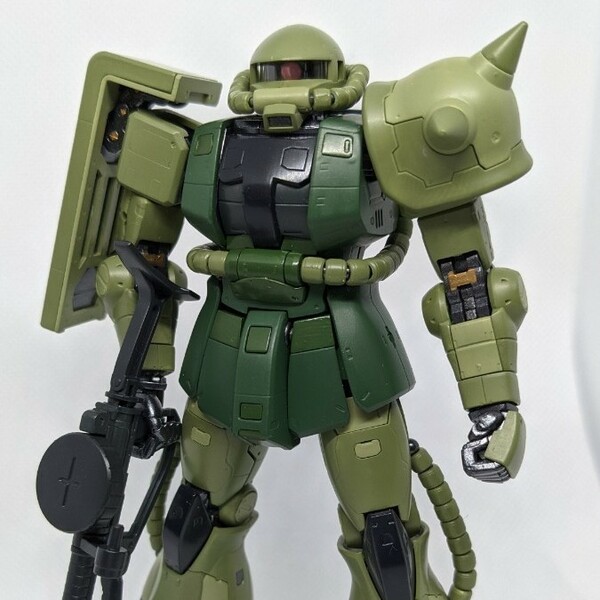 RG　量産型ザク　1/144　塗装済完成品