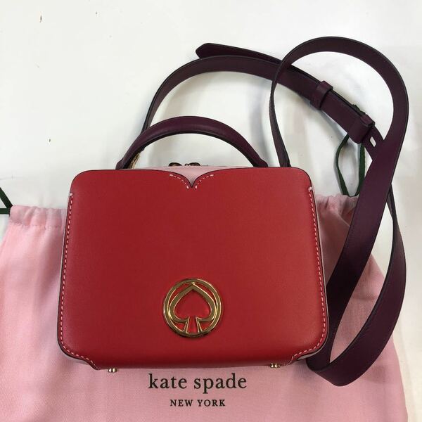 新品同様 kate spade 斜め掛け ショルダーバッグ PXRUA752 vanity sparkle mini top handle bag