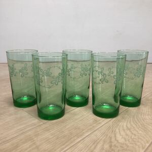 昭和レトロ グラス 5客セット 花柄 硝子 グリーン系 コップ レトロポップ 当時物 アンティーク インテリア 食器 ガラスコップ (A1354)
