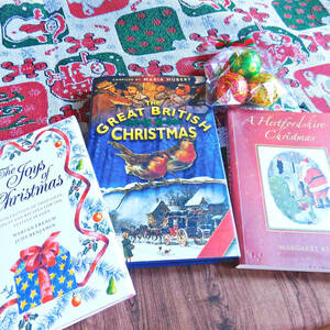☆゜+.クリスマスの洋書3冊セット　可愛い英国のクリスマスの様子やレシピ　ヴィンテージ本　装飾品　レシピ　インテリア　外国　飾り
